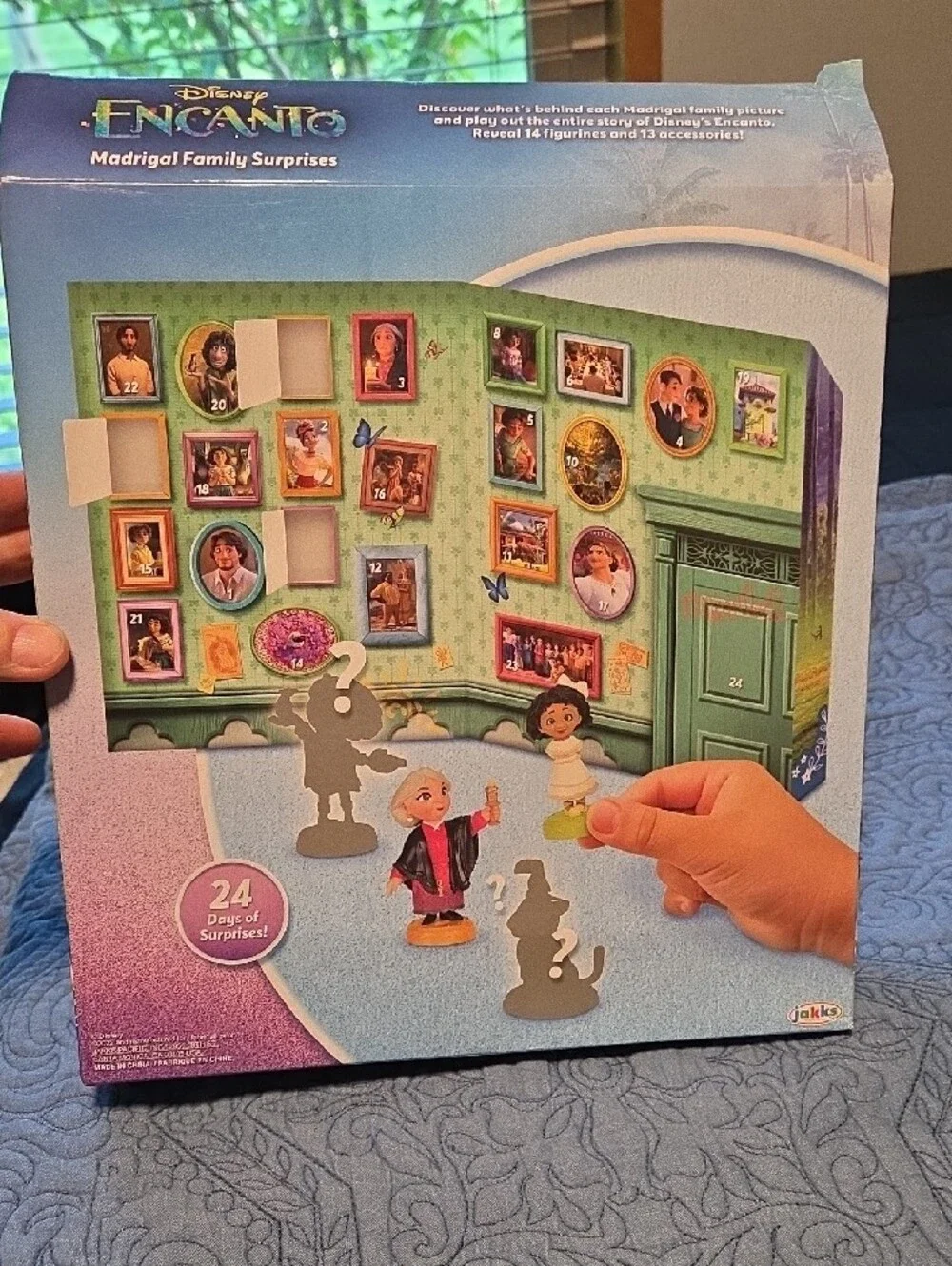 Disney Encanto Madrigal Family Surprises Playset โ Sealed Box โ Advent - Picture 6 of 10